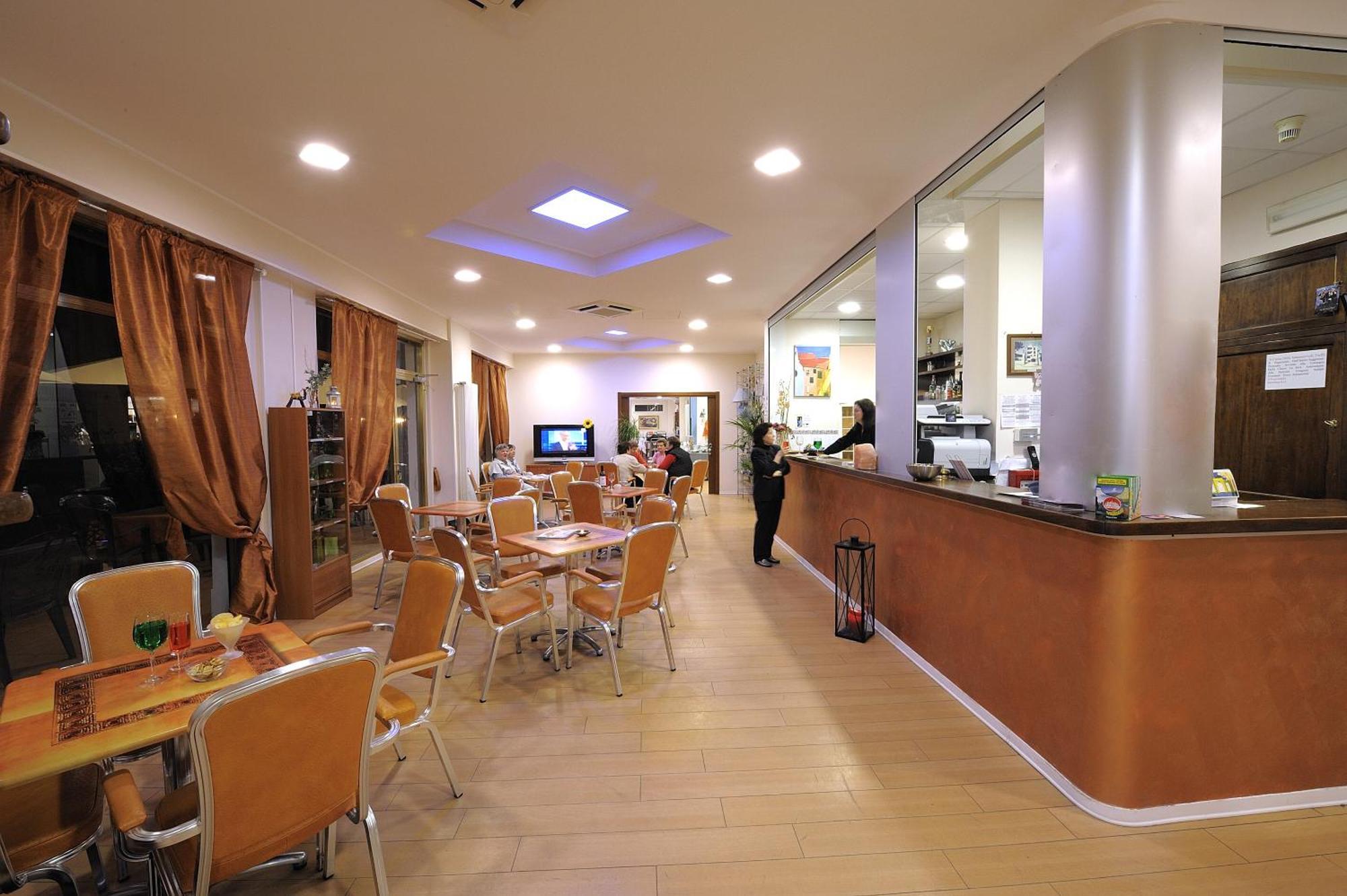Hotel Arma Ristorante อาร์มา ดิ ตัจจา ภายนอก รูปภาพ